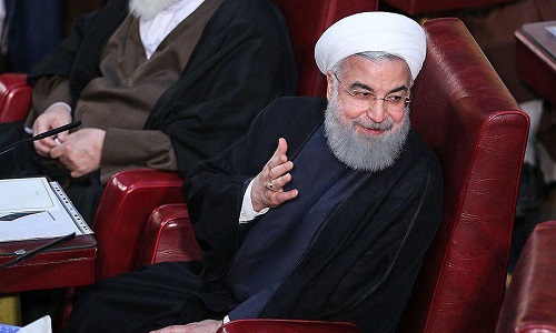 کارشناسان و فعالان سیاسی چه نظری در خصوص ثبت‌نام حسن روحانی در انتخابات مجلس خبرگان دارند؟